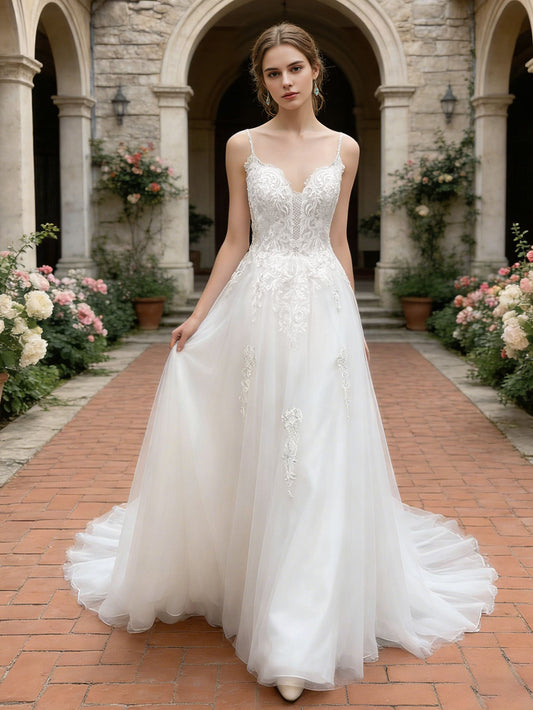Strapless Lace Tulle Ball Gown Wedding Dress with Sweetheart Neckline