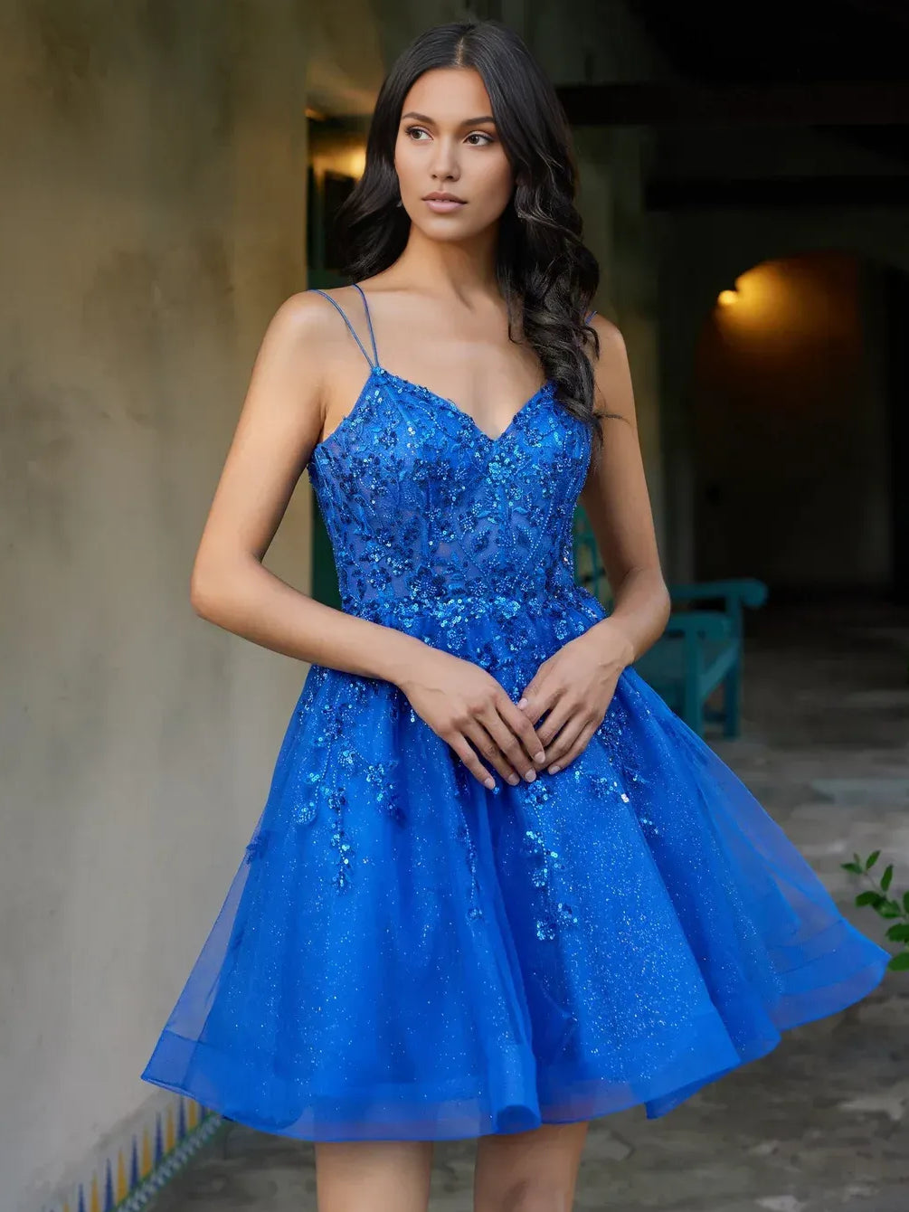 Blue beaded V-neck A-line mini tulle homecoming dress with thin spaghetti straps