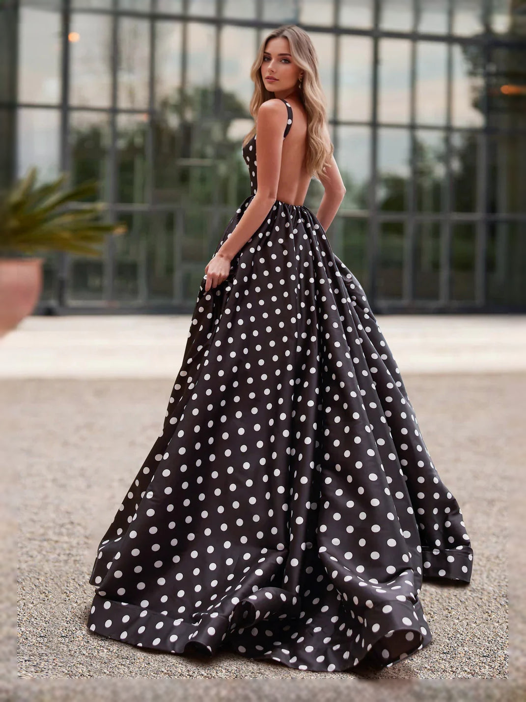Black polka-dot backless square-neck A-line prom dress, sleeveless, floor-length