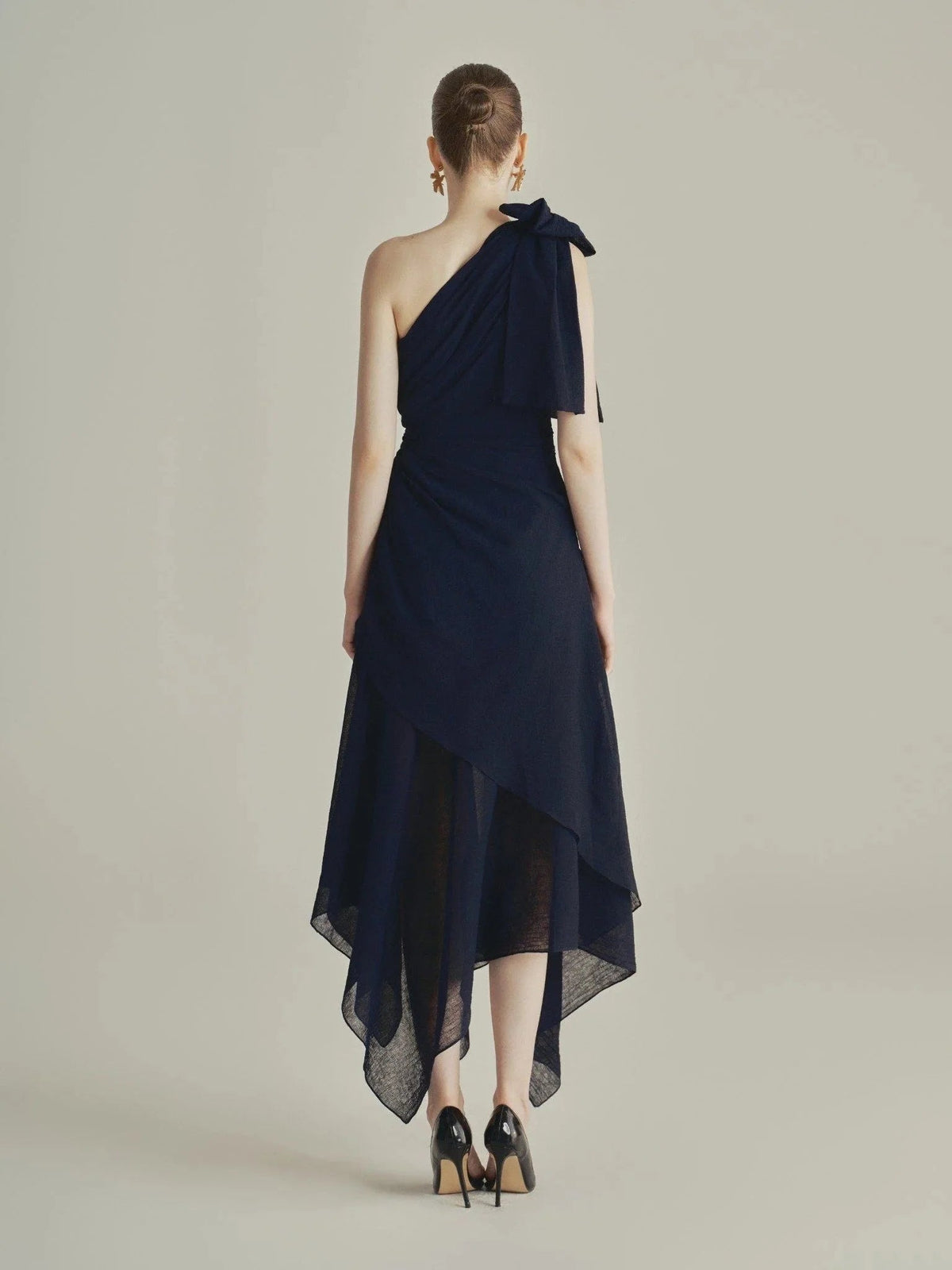 Dark blue one-shoulder ruched layered midi prom dress with bow strap, A-line