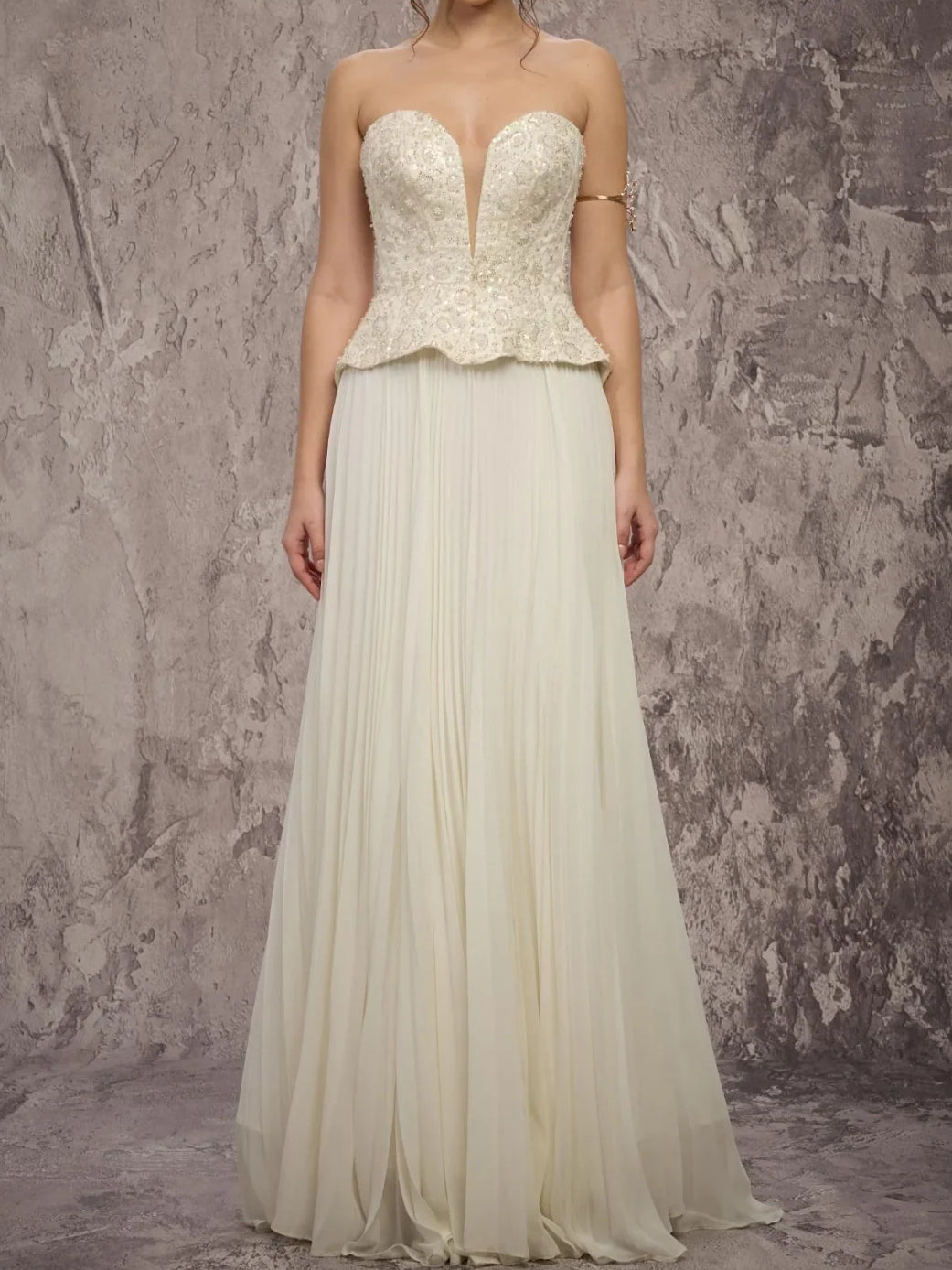 Cream sweetheart peplum corset A-line formal dress with lace bodice and chiffon skirt