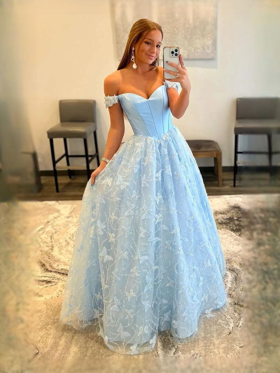 Sky-blue corset prom dress with sweetheart neckline and ruffled off-shoulder sleeves