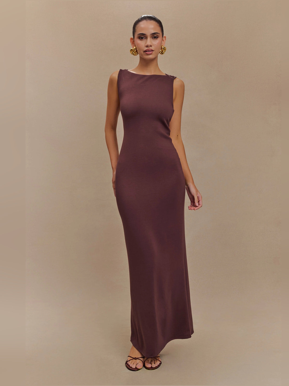 Brown sleeveless midi dress, high neckline, smooth scuba jersey fit
