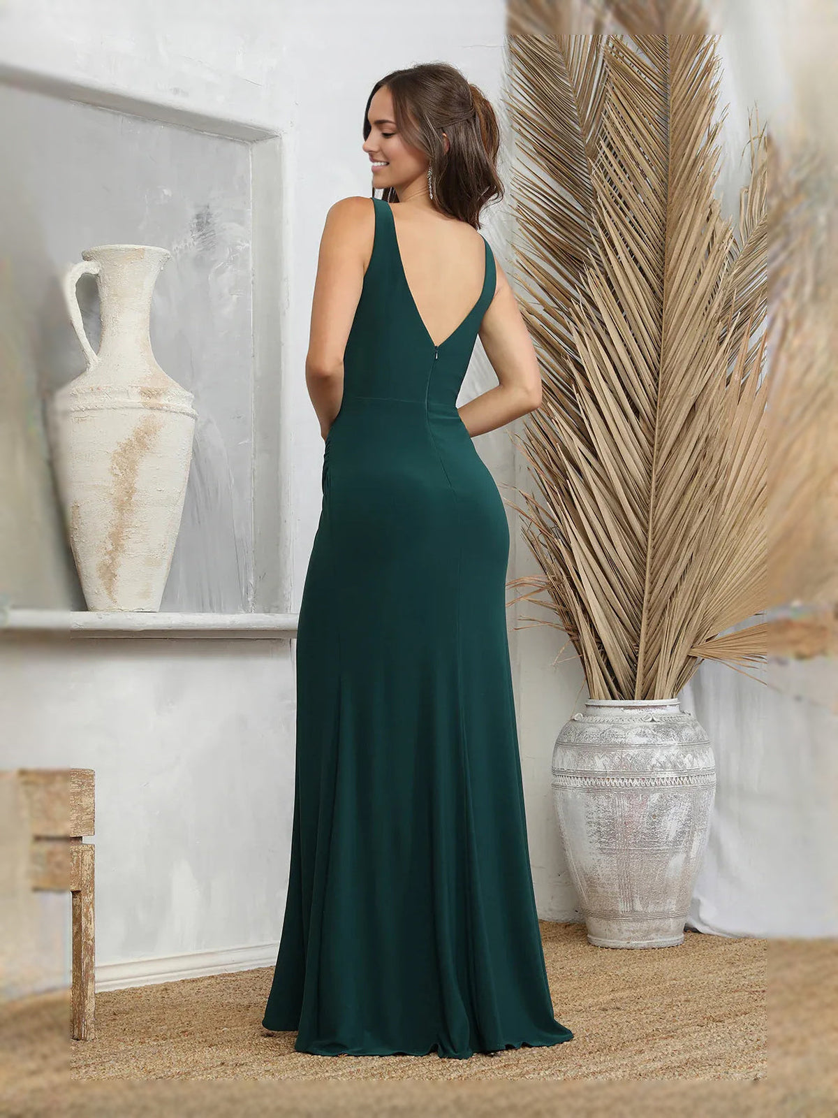 Dark green sleeveless backless V-neck ruched mermaid prom dress with side slit