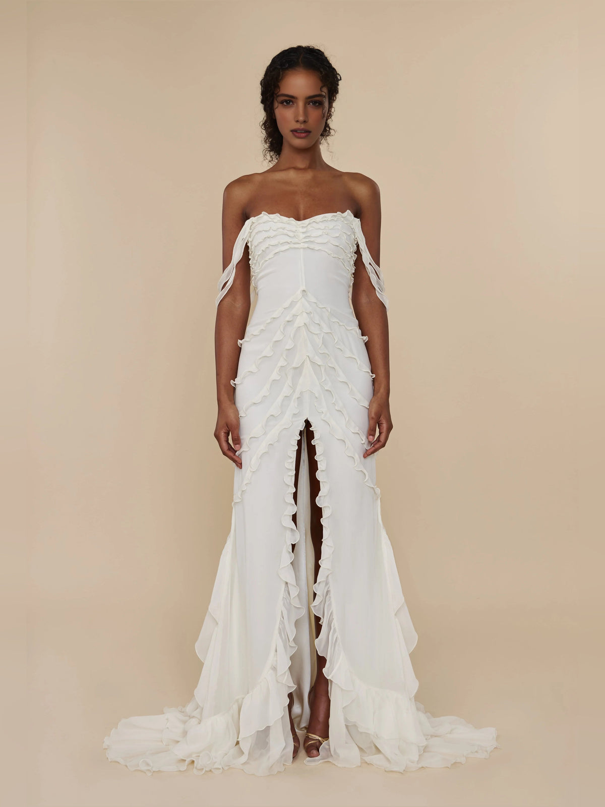 Ivory strapless sweetheart prom dress with layered ruffles and side slit, mermaid silhouette