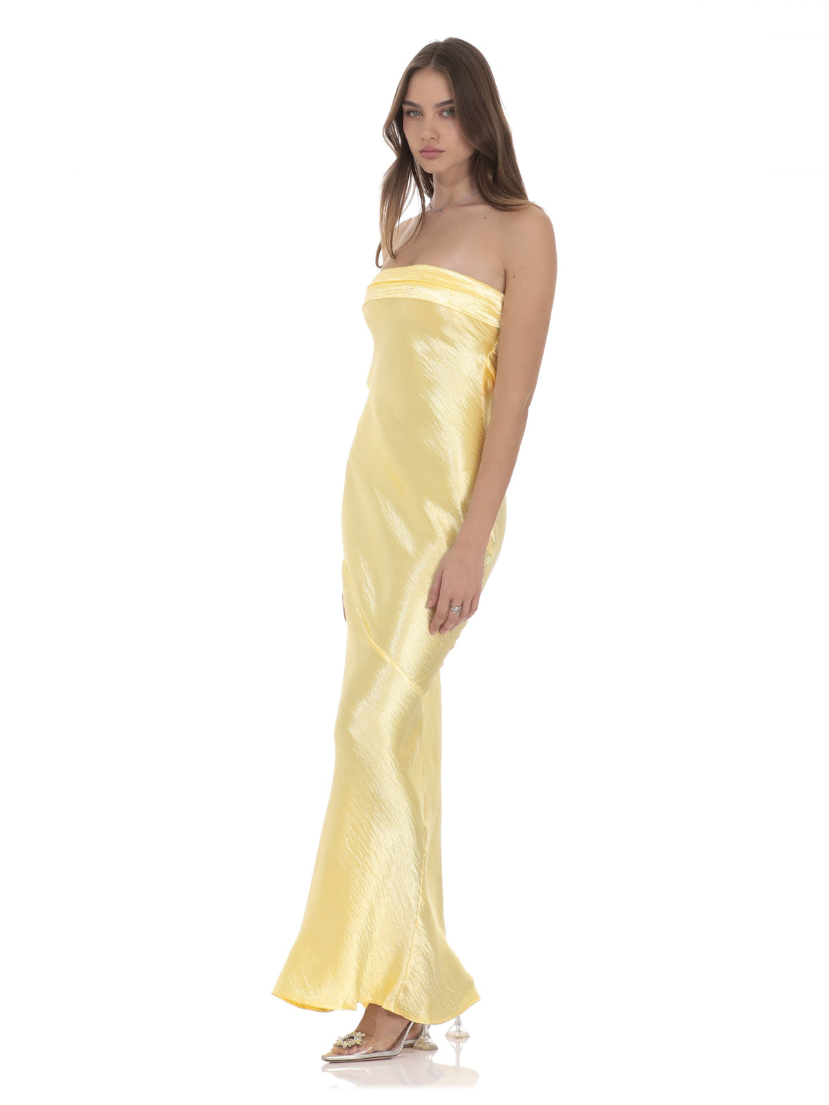 Yellow bridesmaid dress with satin construction and maxi hem