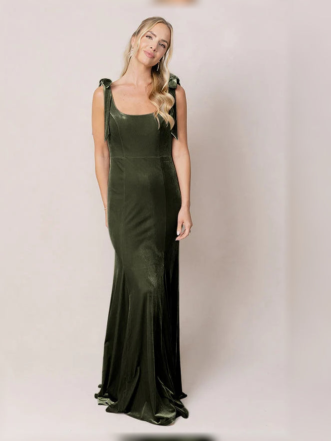 Olive green velvet mermaid bridesmaid dress with square neckline and sleeveless bodice.