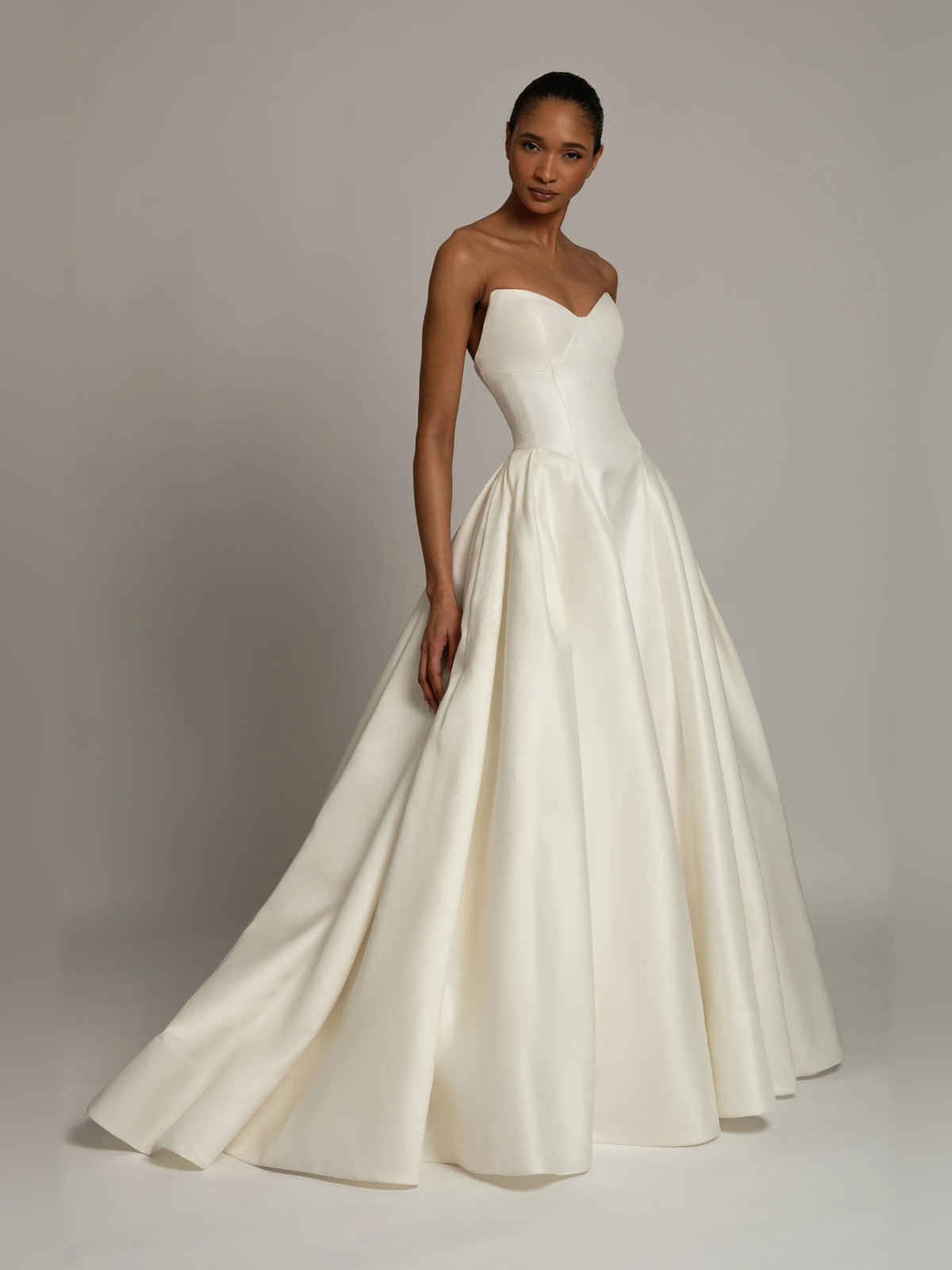 sweetheart ball-gown floor-length formal dress - image 3