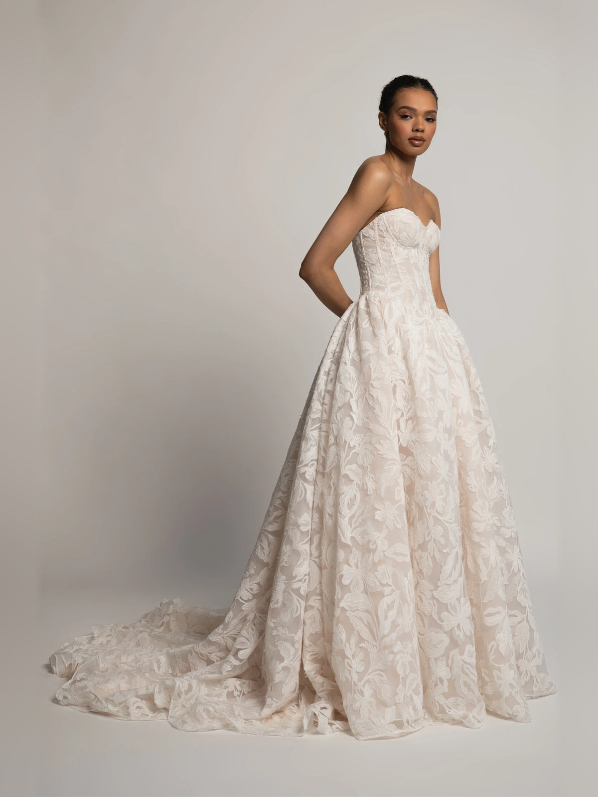 sweetheart ball-gown floor-length formal dress - image 3