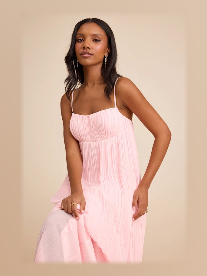 Light Pink formal dress with chiffon construction and maxi hem