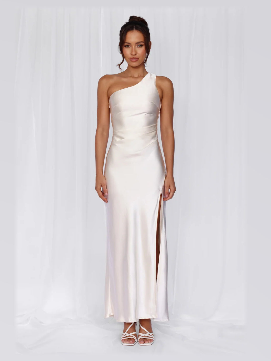 Pearl formal dress with satin construction and maxi hem