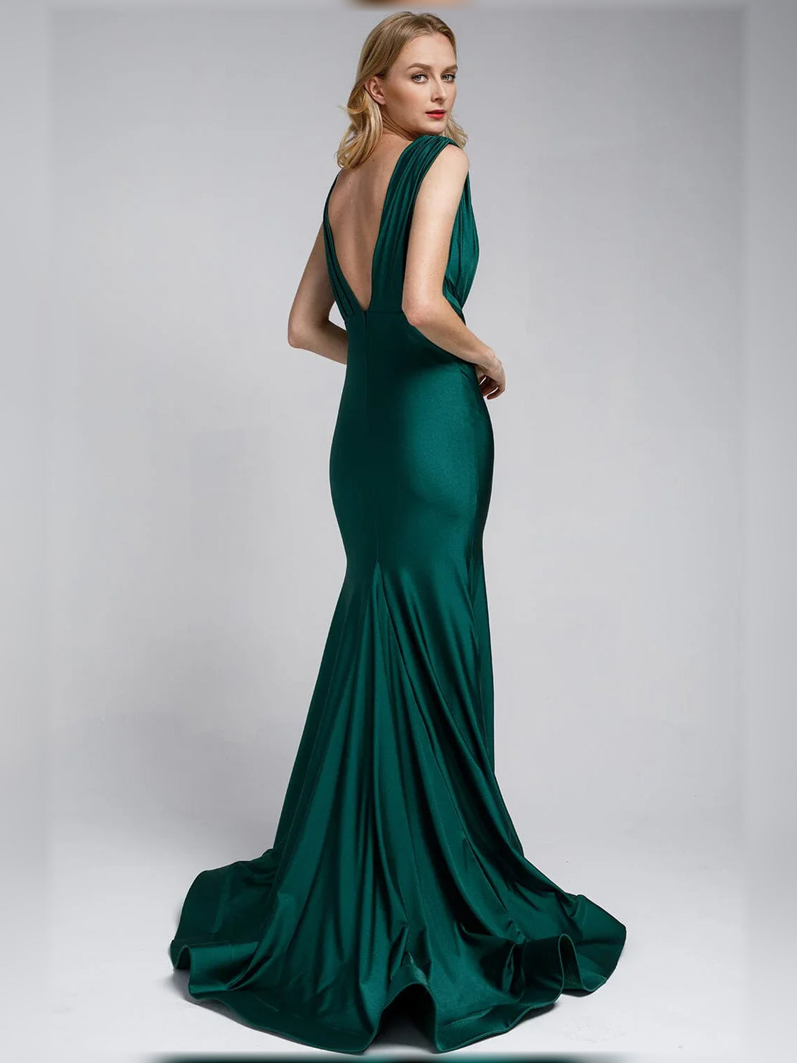 Deep green V-neck sleeveless mermaid formal dress with draped ruching