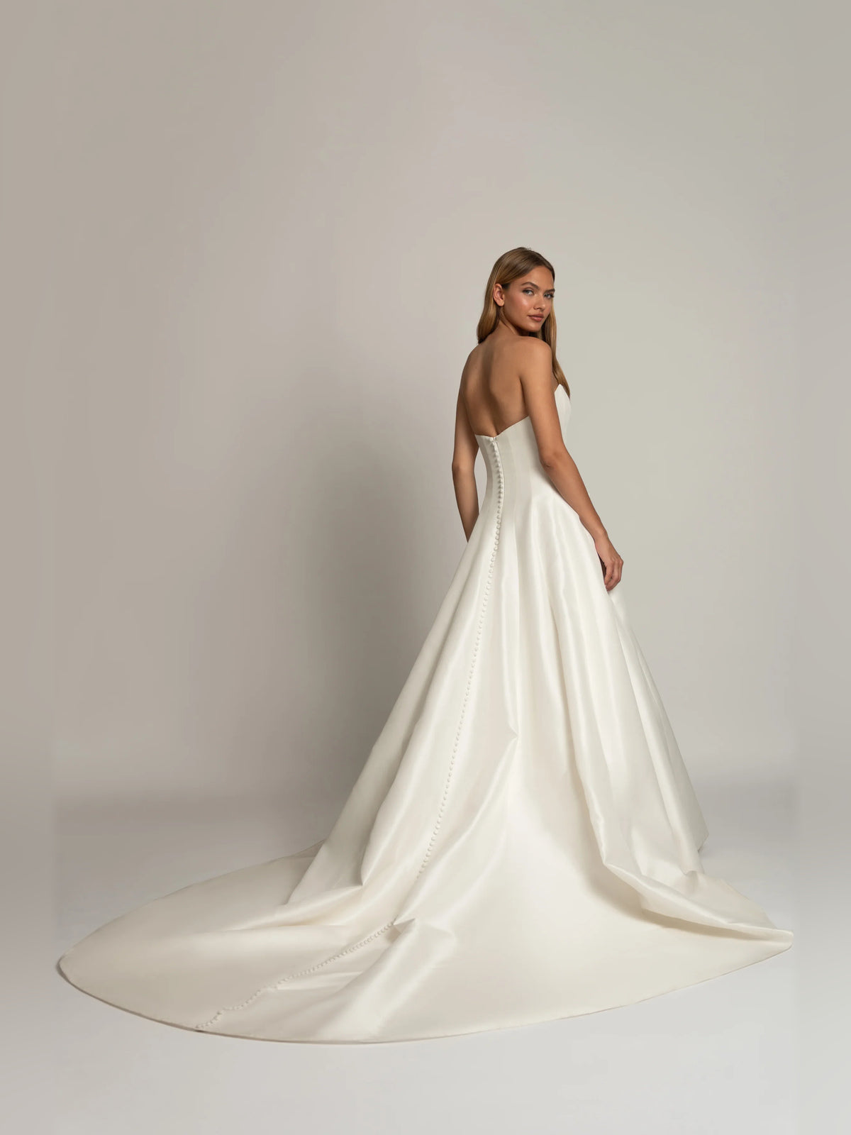 a-line floor-length formal dress - image 4