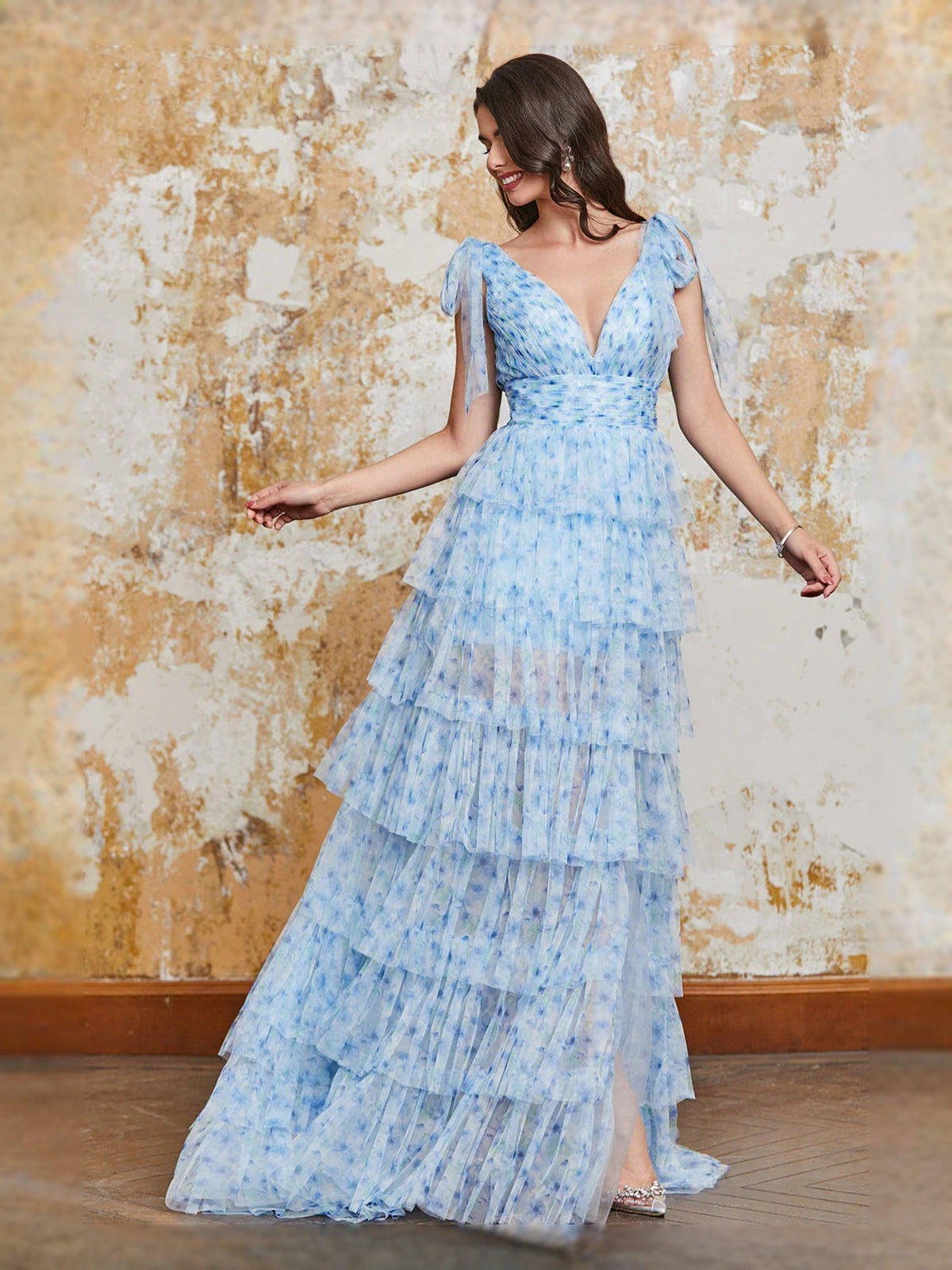 Blue V-neck sleeveless tulle prom dress with tiered skirt and side thigh slit