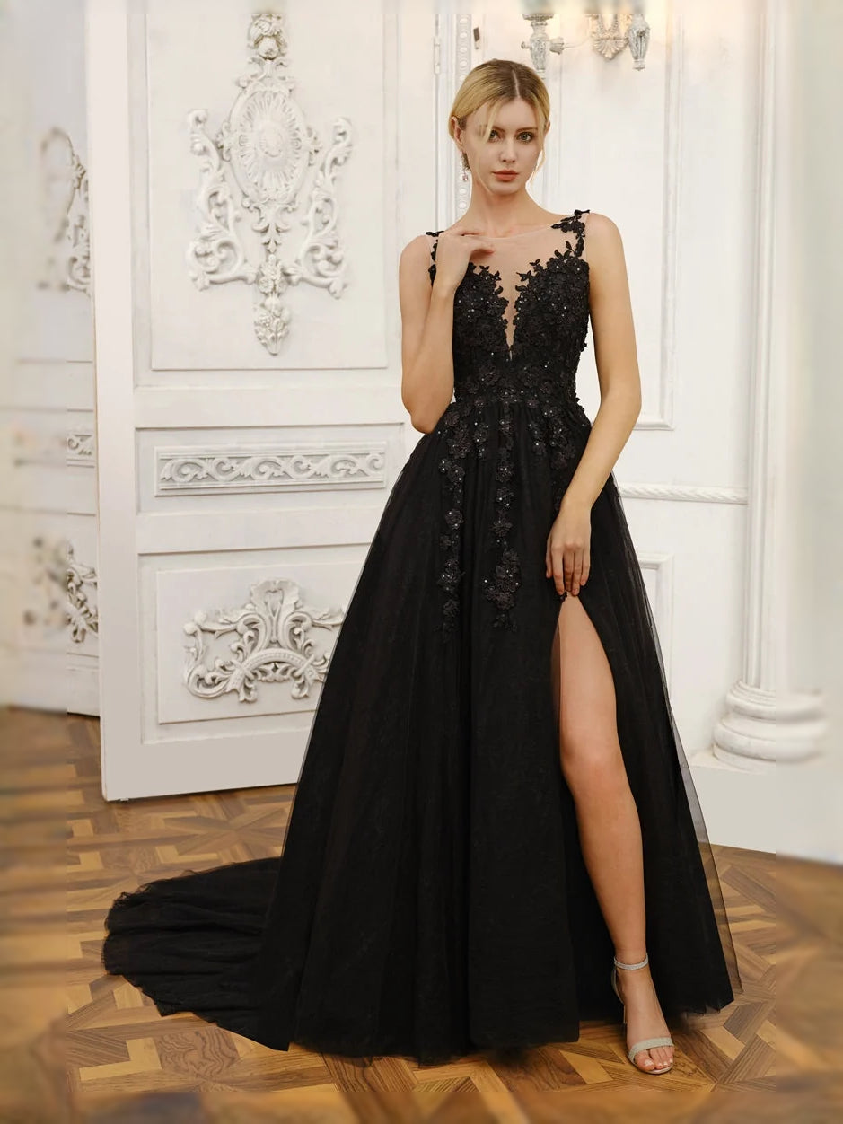 Black floral lace corset wedding dress, sleeveless, with front slit and flowing A-line tulle