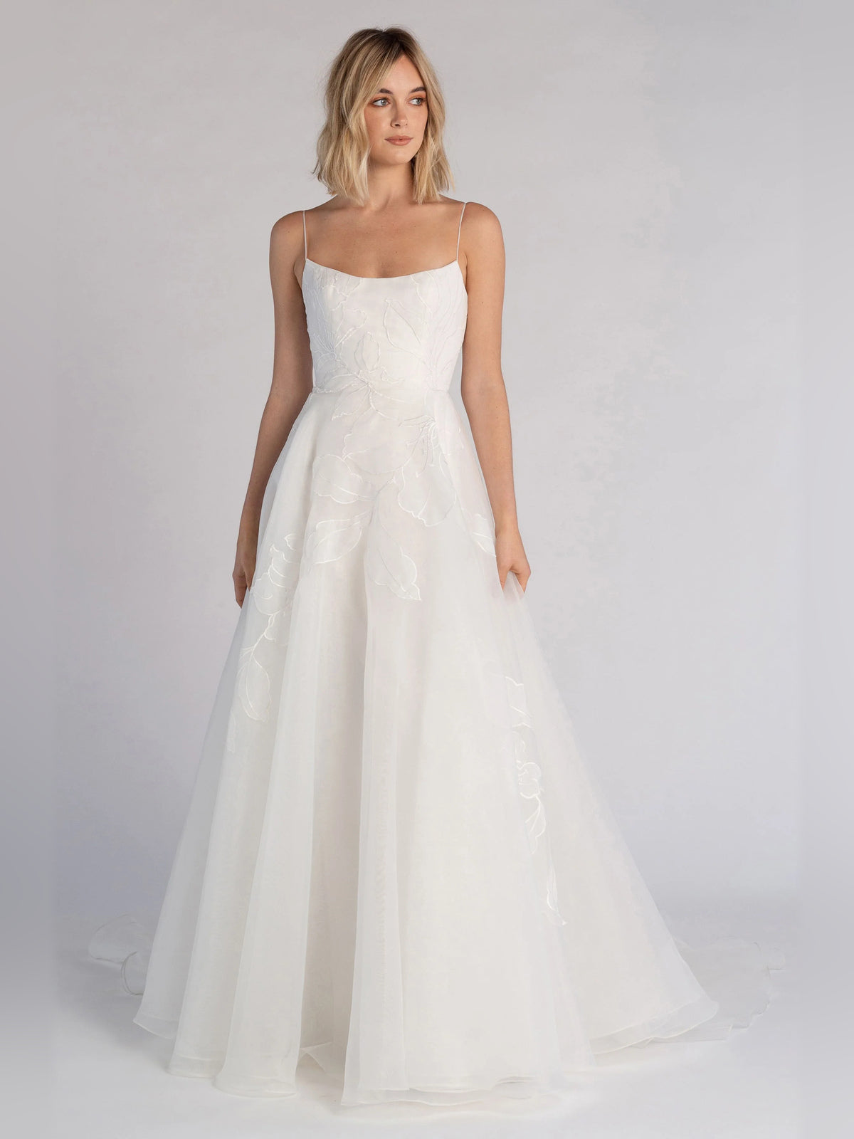 scoop neck ball-gown floor-length formal dress - image 4