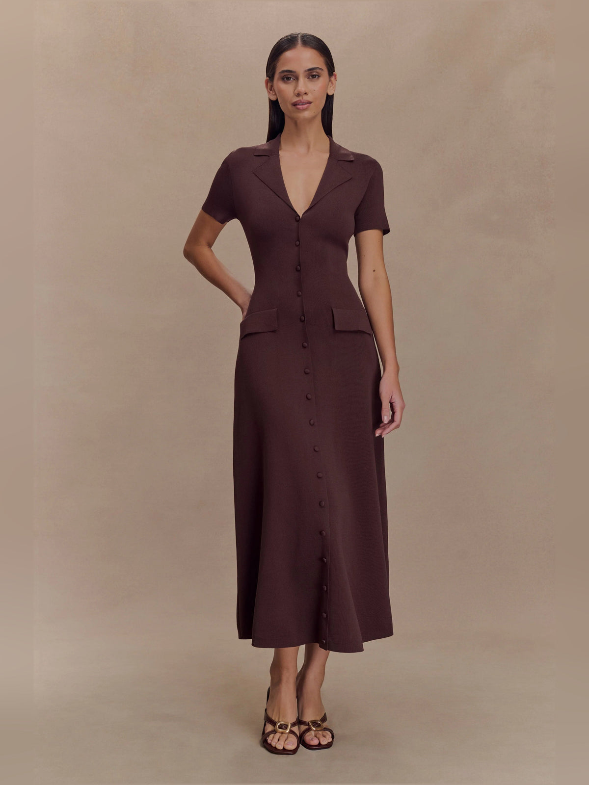 Chocolate-brown short-sleeve knit midi dress with V-neck and button placket