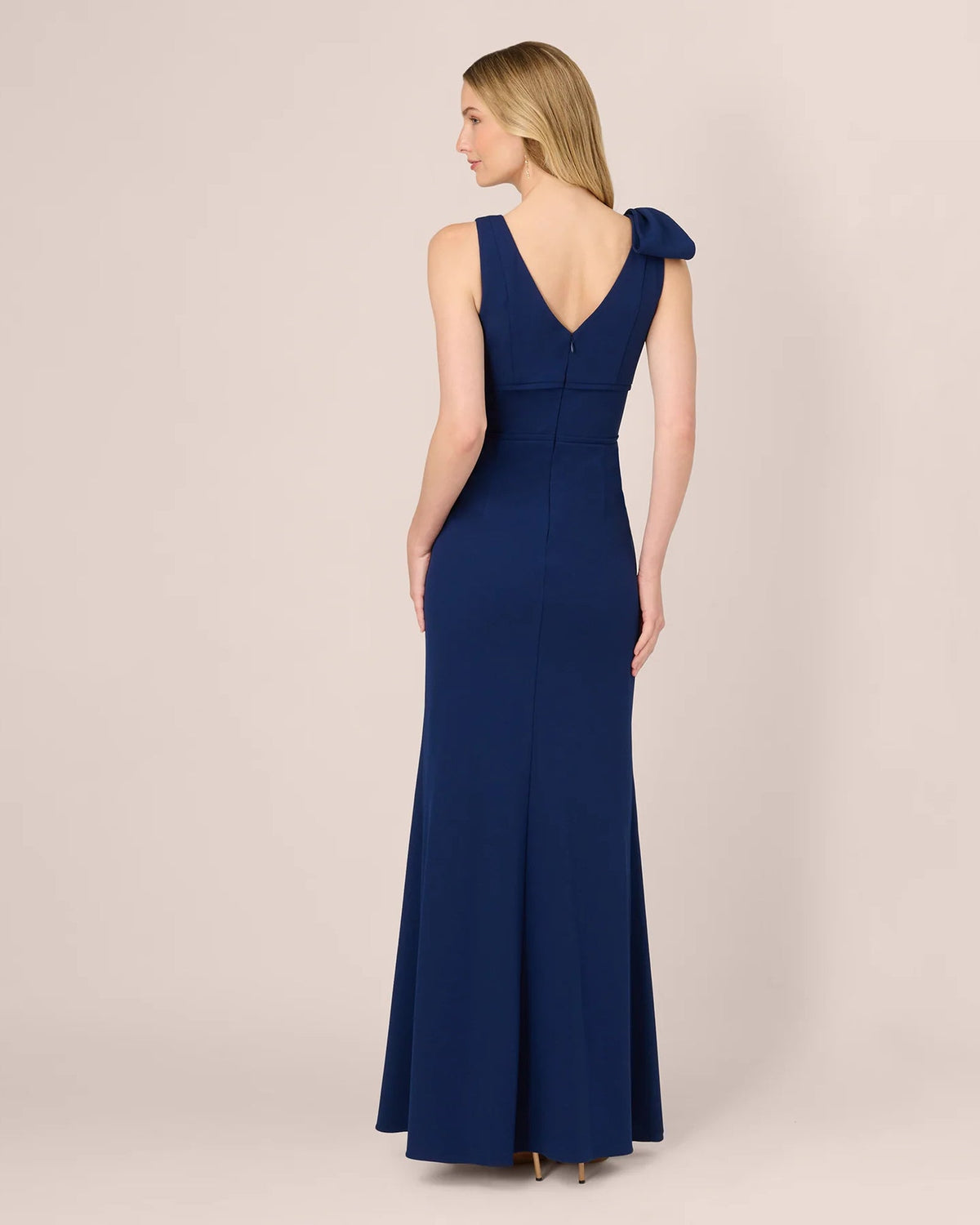 Navy blue sleeveless V-neck A-line maxi dress with bow-tied back