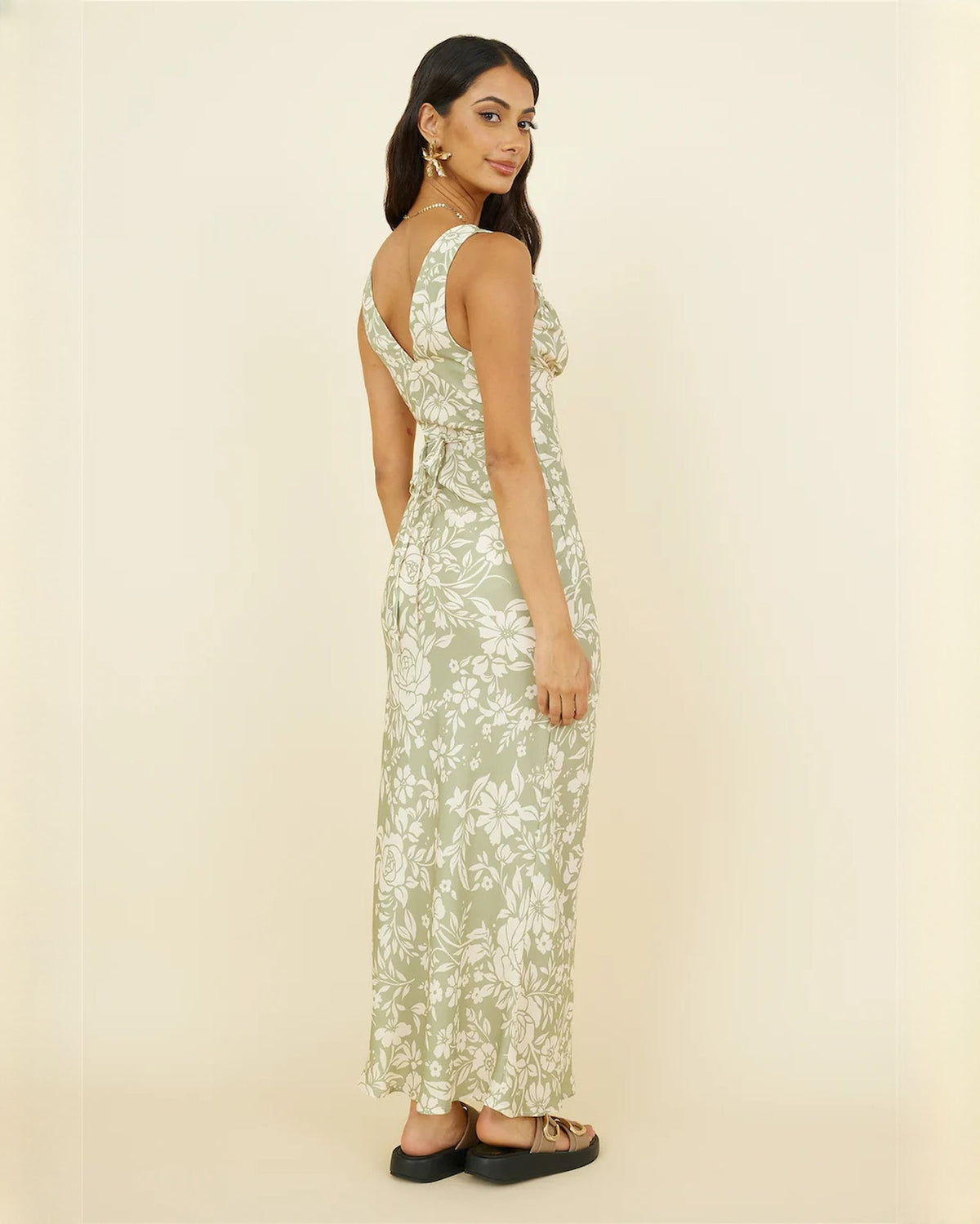 sleeveless mesh a-line maxi bridesmaid dress - image 5