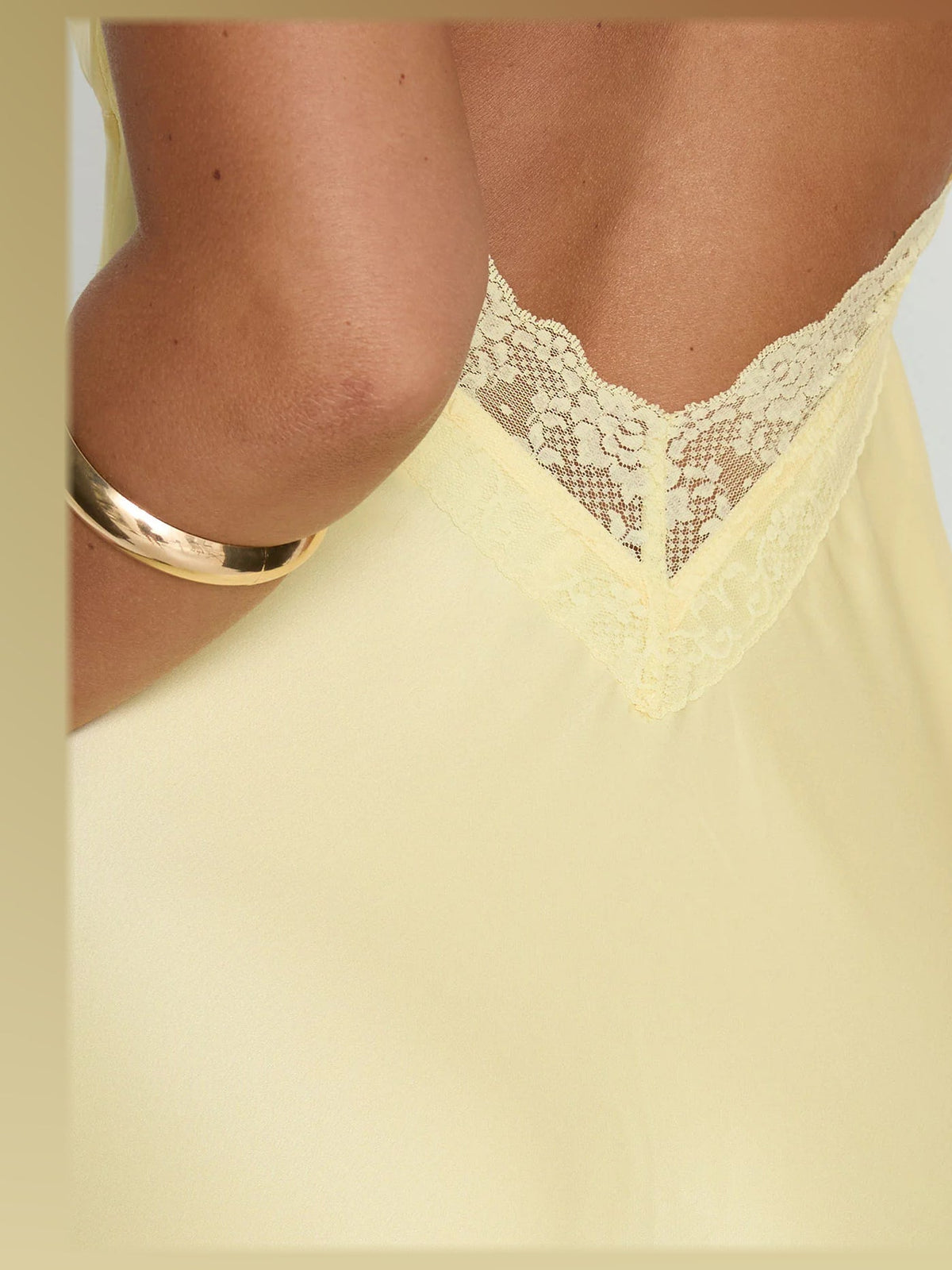 Butter formal dress with maxi formal style