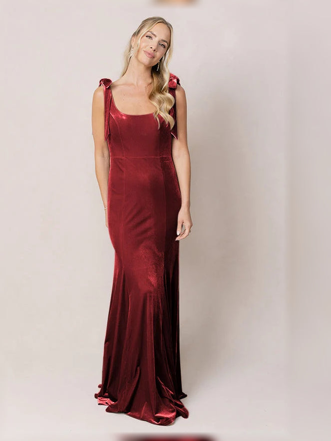 Red velvet mermaid bridesmaid dress with square neckline, sleeveless, long floor hem.