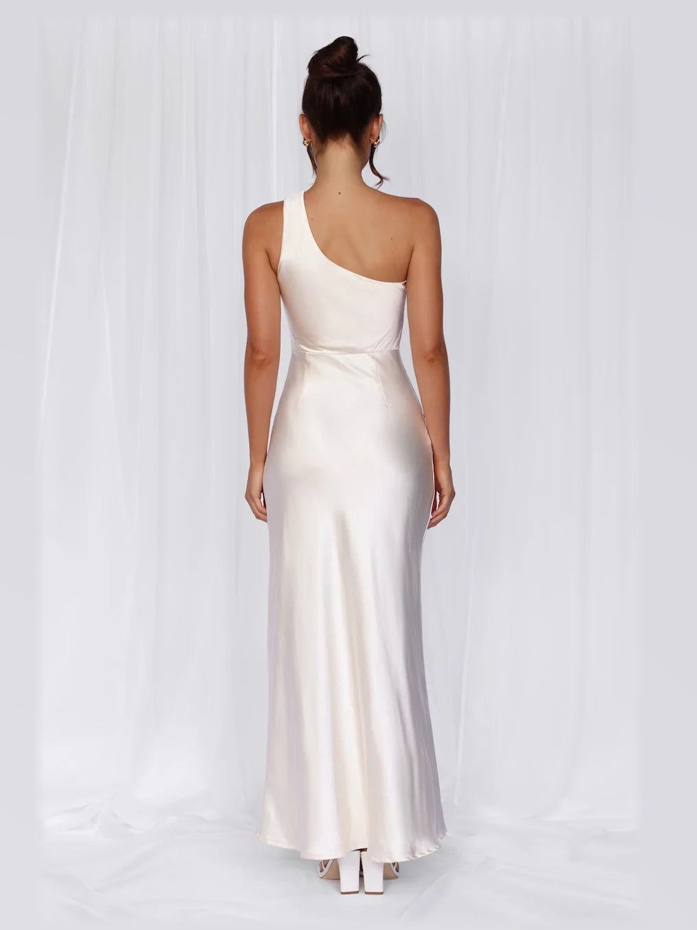 Pearl formal dress with maxi formal style