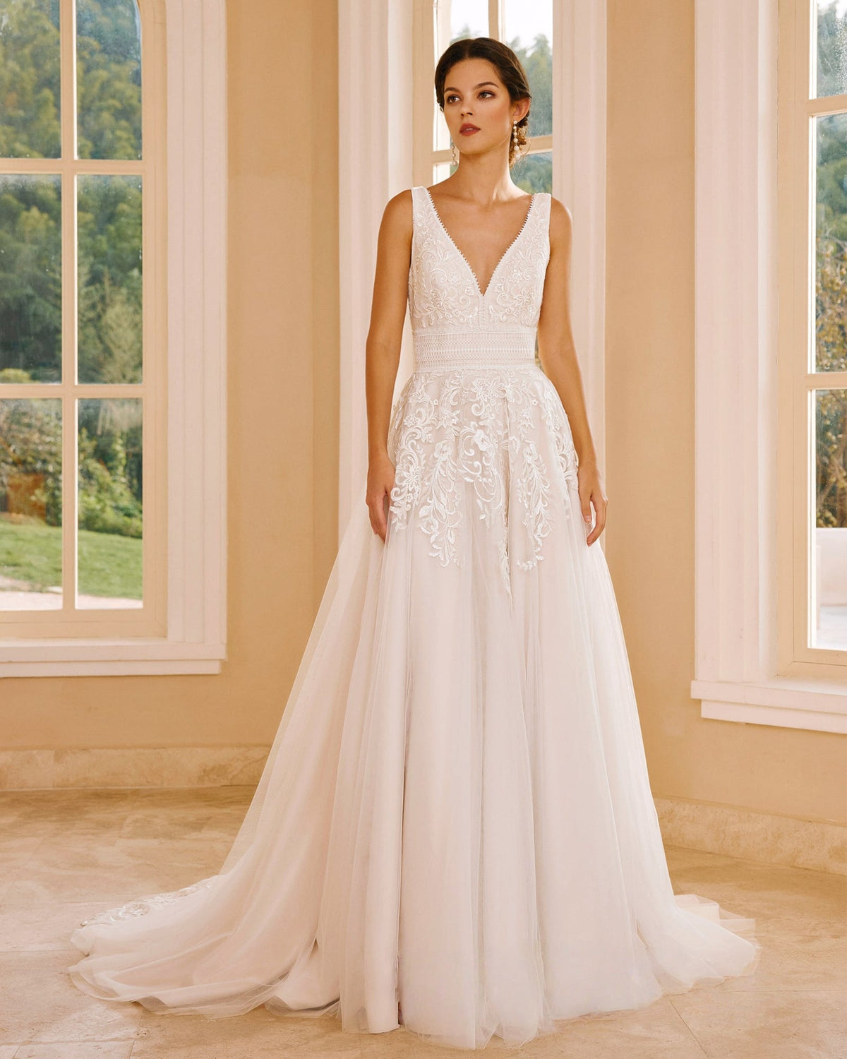 sleeveless v-neck lace tulle chapel train wedding dress - image 7