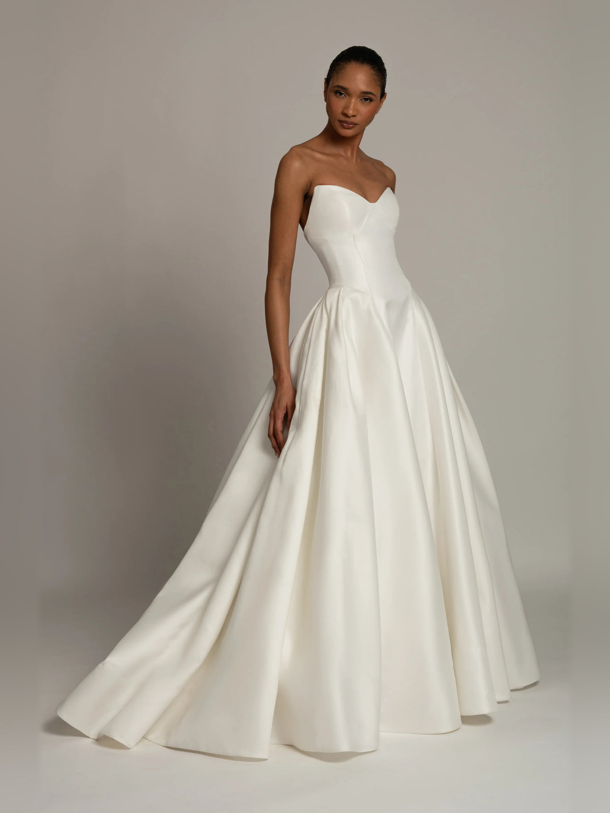 sweetheart ball-gown floor-length formal dress - image 7