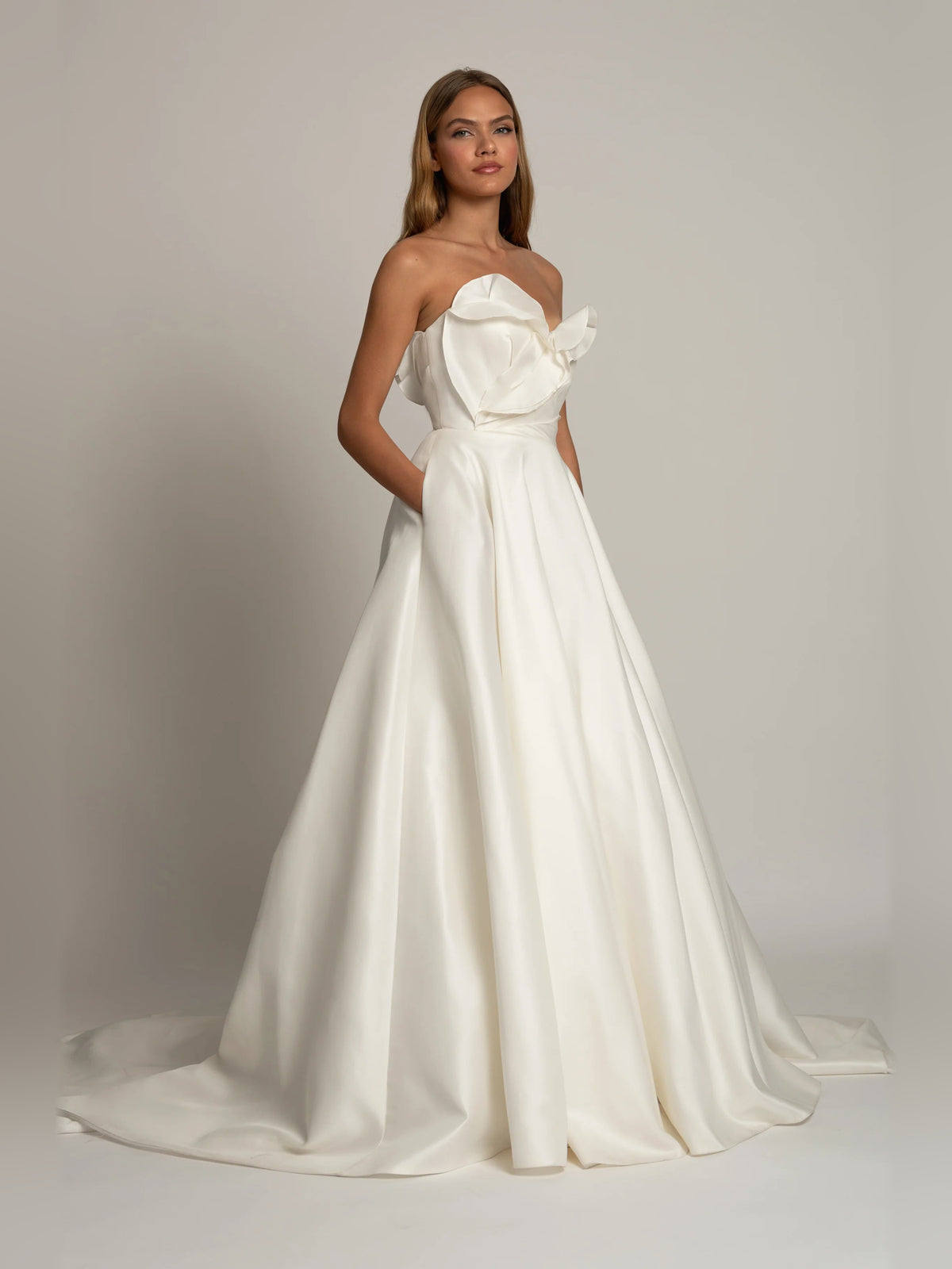 sweetheart ball-gown floor-length formal dress - image 7