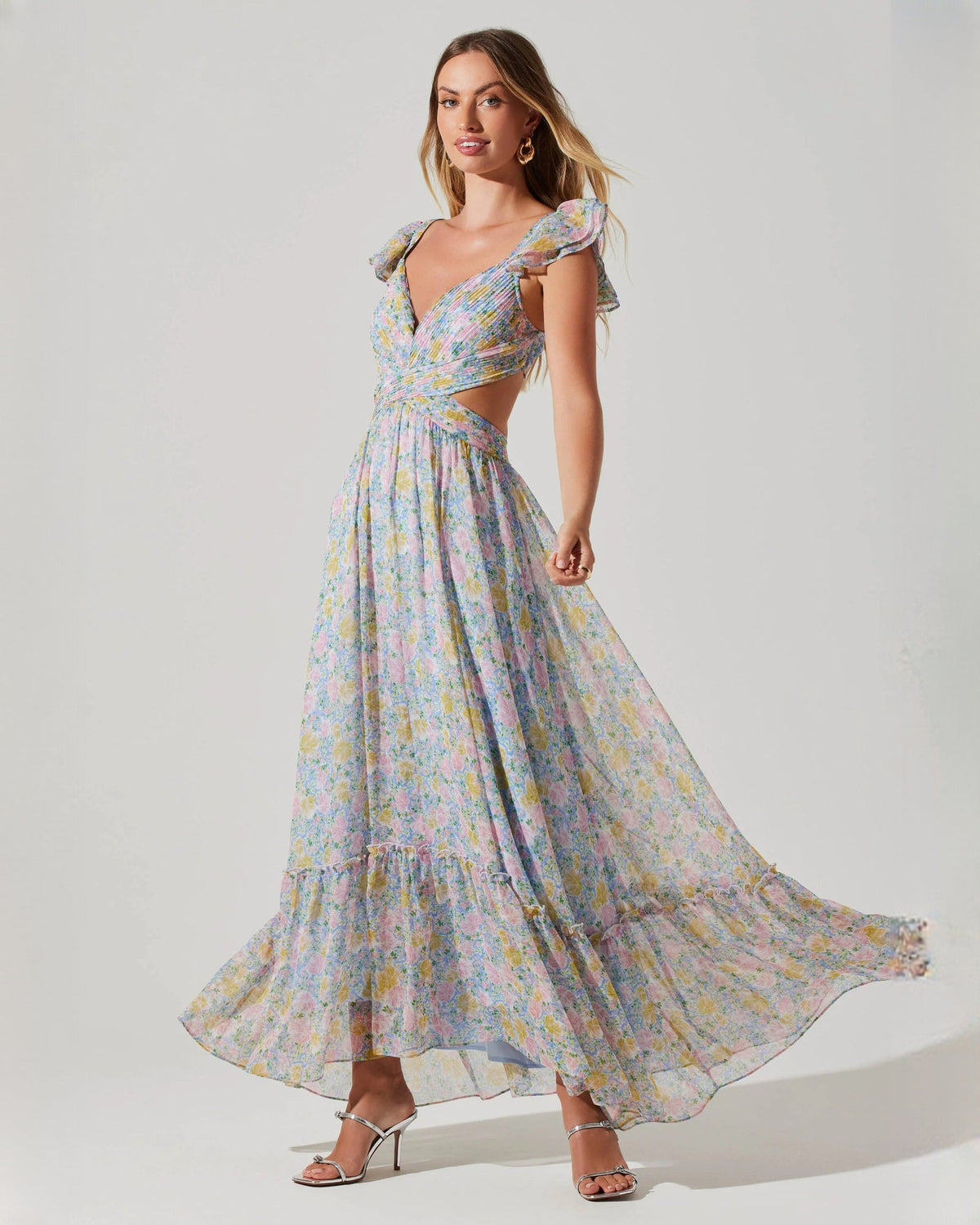 Floral chiffon maxi dress with V-neck and ruffled cap sleeves, light blue and aqua print