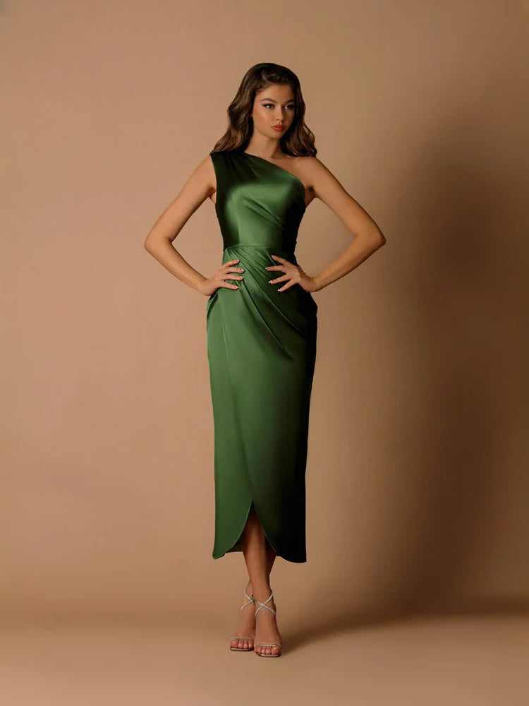 Full-length dark green one-shoulder satin midi sheath dress with ruched waist slit